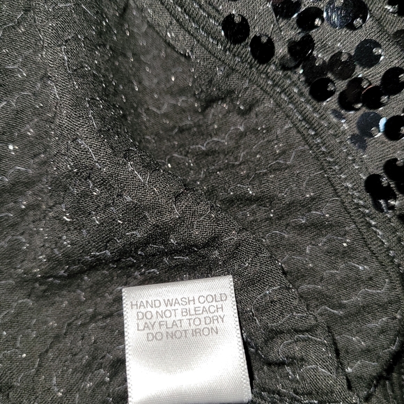 Dress - Picture 5 of 8